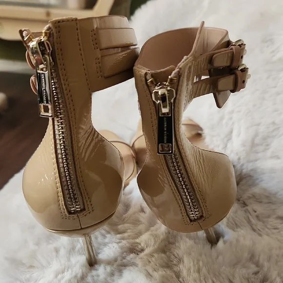 NWOB Rebecca Minkoff Elegant Tan Patent Leather Stiletto Gold Heels-Size 8.5 - Picture 6 of 7